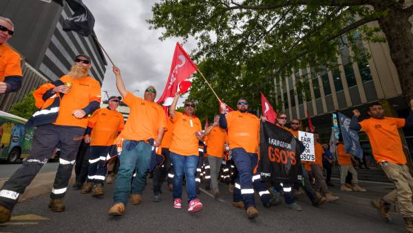Low-paid ACT government workers lock in 34% pay rise