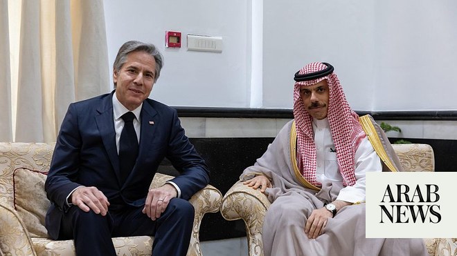 Saudi FM discusses bilateral relations with counterparts at G20 summit