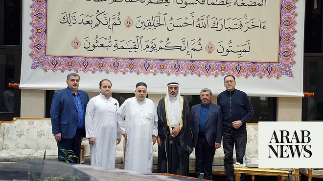 Azeri officials visit Qur’an printing complex in Madinah