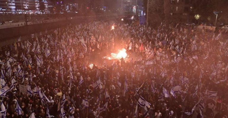 Israel: Netanyahu Delays Judicial Reforms – But Fault-Lines Threaten Future of Democracy