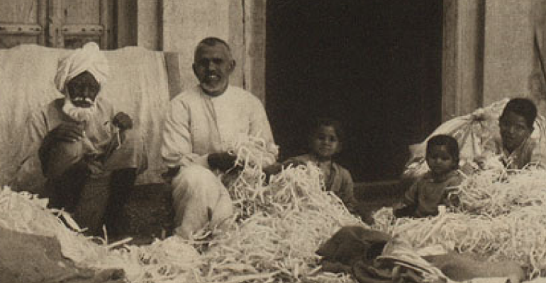 The Kághazis’ Story: How the Indian Papermaking Industry Evolved, Declined and Transformed