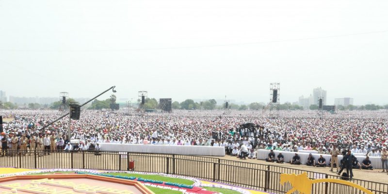 Maharashtra: 12 Dead, 600 Suffer Heatstroke at Ceremony Where Amit Shah Gave Award