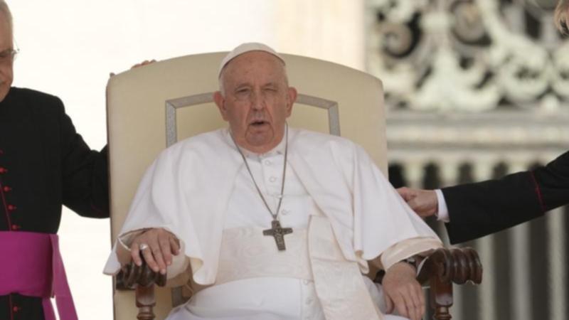 Pope Francis undergoes three-hour intestinal surgery under general anaesthesia
