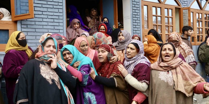 Kashmir: Militants Shoot Dead Retired Top Cop Whose Security Detail Was Recently Withdrawn