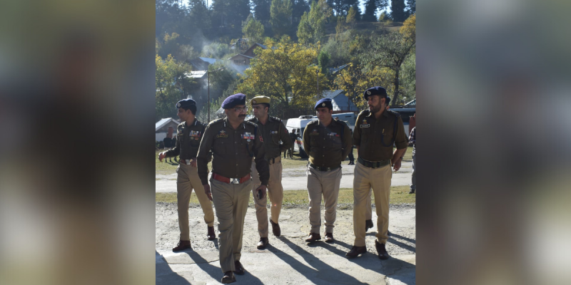J&K Police Officer Shot by Suspected Militants on Outskirts of Srinagar