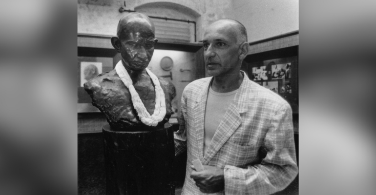 Politicians, Celebrities and Many Others Through the Lens of Mukesh Parpiani