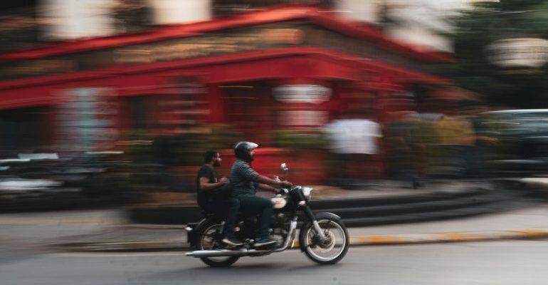 Survey Finds Deep Economic Discontent, Job Pessimism; 52% Say Modi’s Policies Favour ‘Big Business’