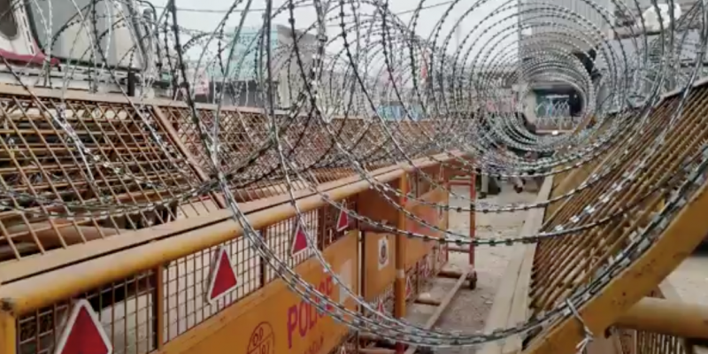 Farmers Protest: Barricades, Concertina Wire, and Spikes on the Road. So, What’s New?